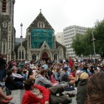Crowd der Arcobuffos auf dem Catheral Square